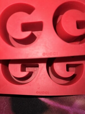 Authentic Gucci Ice Cube Trays Mold Set AUTHENTIC RED GG Logo | eBay