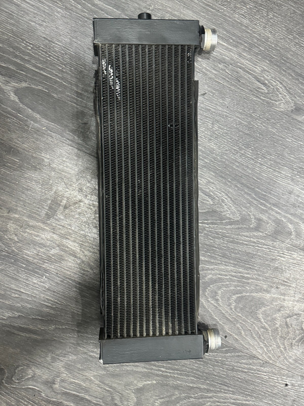 Lamborghini Gallardo Engine Oil Cooler Oil Cooler Radiator 07L117015B