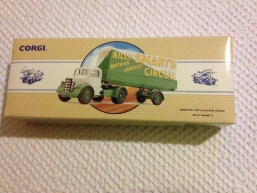 CORGI TOYS 423 BEDFORD FIRE TENDER VAN NEAR MINT CONDITION REPAINT