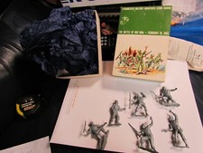 Vintage Set of 6 Lead Soldiers with Tents Barclay Manoil