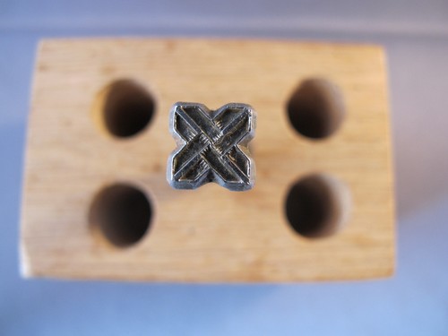 Herramienta de estampado de cuero de diseño geométrico Kelly Tool Co. Midas 224 de colección - Imagen 2 de 3