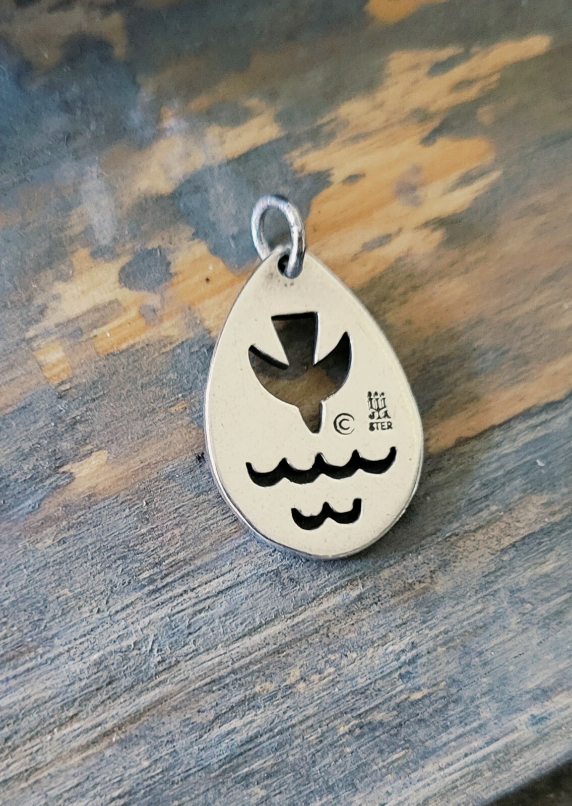 Rare James Avery Retired Descending Dove into Water P… Gem