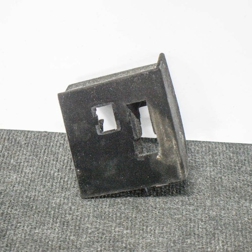 MERCEDES-BENZ E W212 E 220 CDI Mittelkonsole Verkleidung A2128210911 120kw 2014