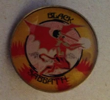 Black Sabbath Ozzy Osbourne flying devil vintage 1970s crystal CONCERT BADGE