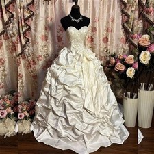 Tiered Ruffles Victorian Wedding Dresses Luxury Beaded Sweetheart Bridal Gowns