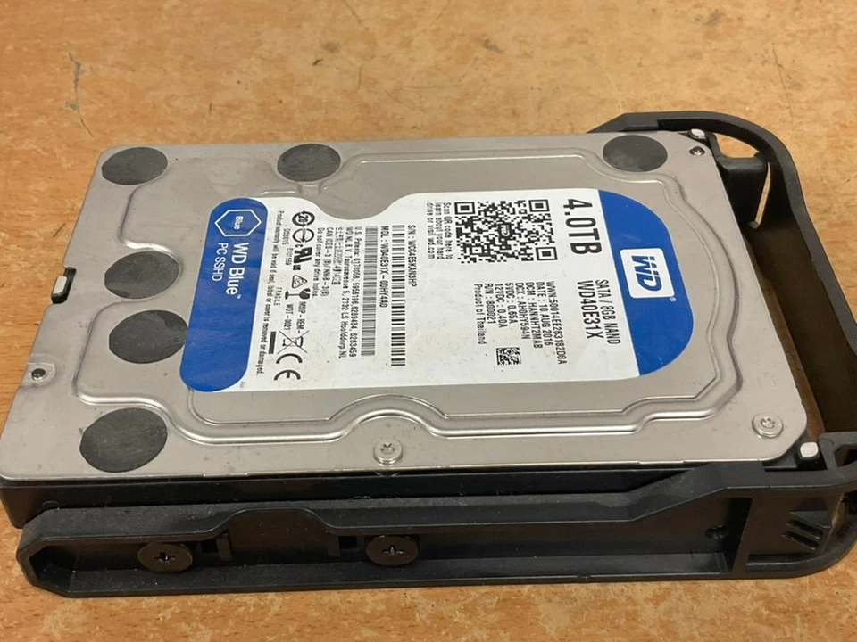 WD Blue 4TB SATA PC SSHD WD40E31X Hybrid Drive 8GB NAND Internal - Image 4 of 4