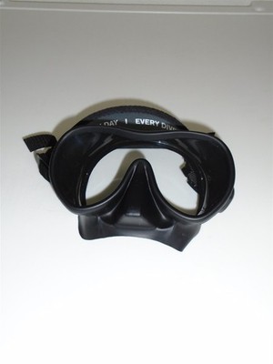 Oceanic Shadow Mini Mask Frameless Lens Scuba Diving Snorkeling - BLACK