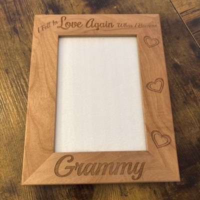 ThisWear Wood Frame I Fell In Love Again When I Became Grammy 5X7 Portrait EUC