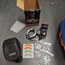 YONGNUO YN14EX Flash ad anello macro per fotocamere reflex digitali Canon, con anelli adattatori