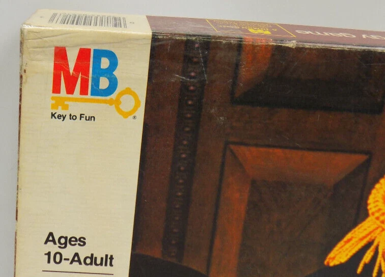 1977 Milton Bradley Stratego Board Game MISSING 1 BLUE PIECE READ - Image 3 of 4