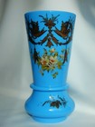 Grand Vase de cristal d'opaline bleu à décor d'oiseaux- Charles X Hauteur 32 cm
