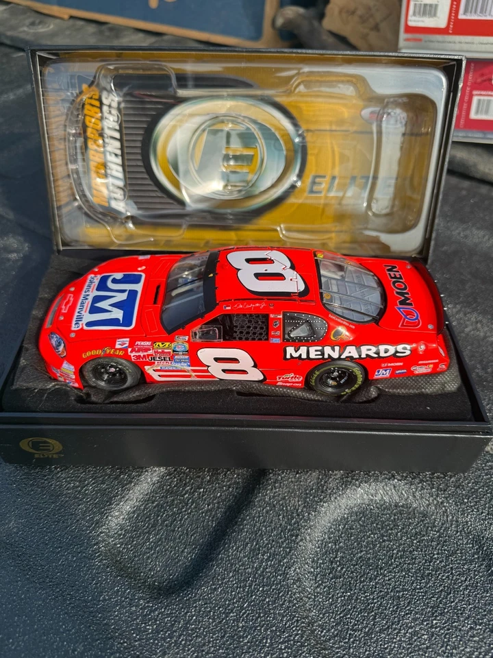 Dale Earnhardt Jr. #8 Menards Daytona 2006 Monte Carlo Elite 1:24 RCCA Diecast - Image 2 of 4