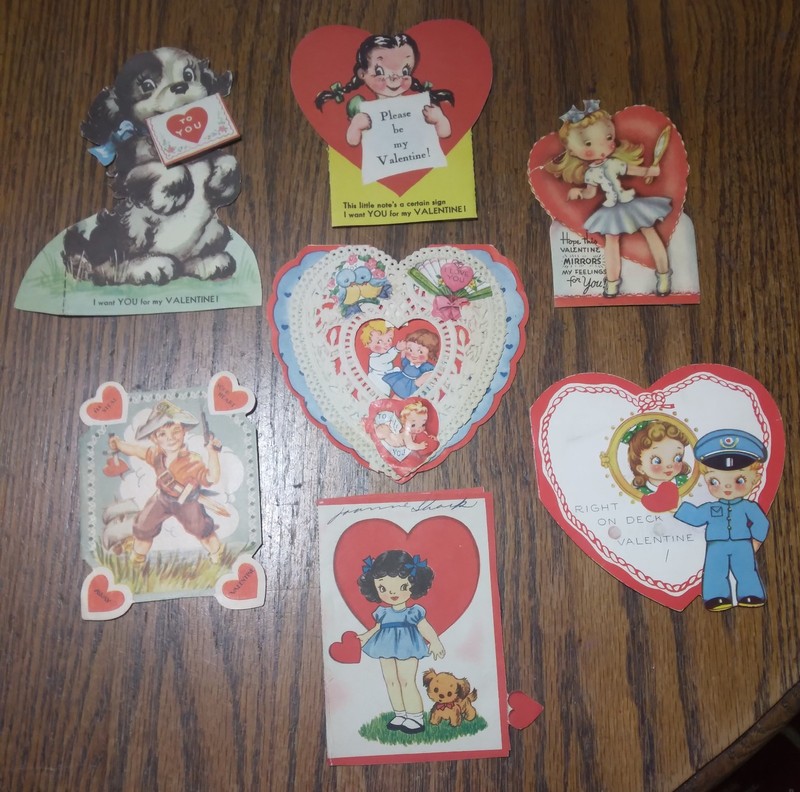 LOT/7 1940s VINTAGE VALENTINES - WHIMSICAL - CUTESY  - TAKE A LOOK!!!