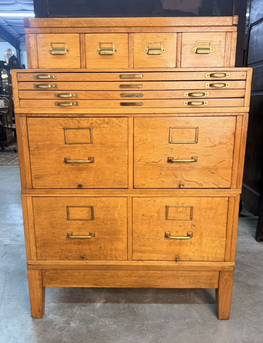 Antique American Quarter-Sawn Oak Stacking Flat File Drawer File