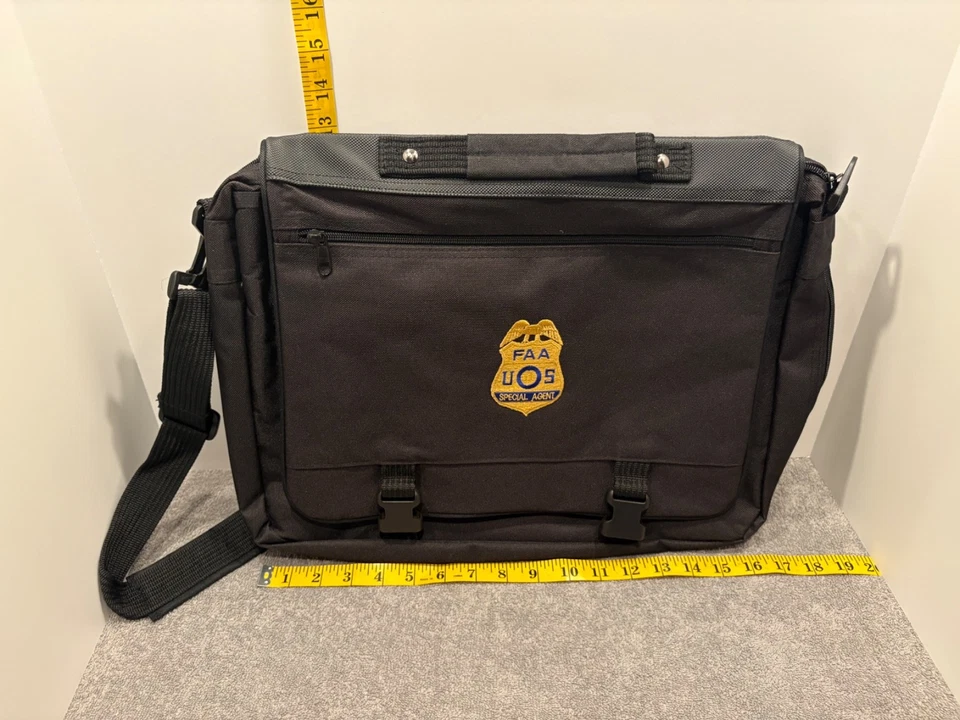 Bolsa de mensajero negra con insignia de agente especial de la FAA de la Administración Federal de Aviación Foto 2 de 4