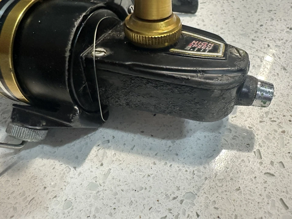 vtg PENN 550 SS Spinning Fishing Reel ••READ•• Loose Bail - Image 2 of 4