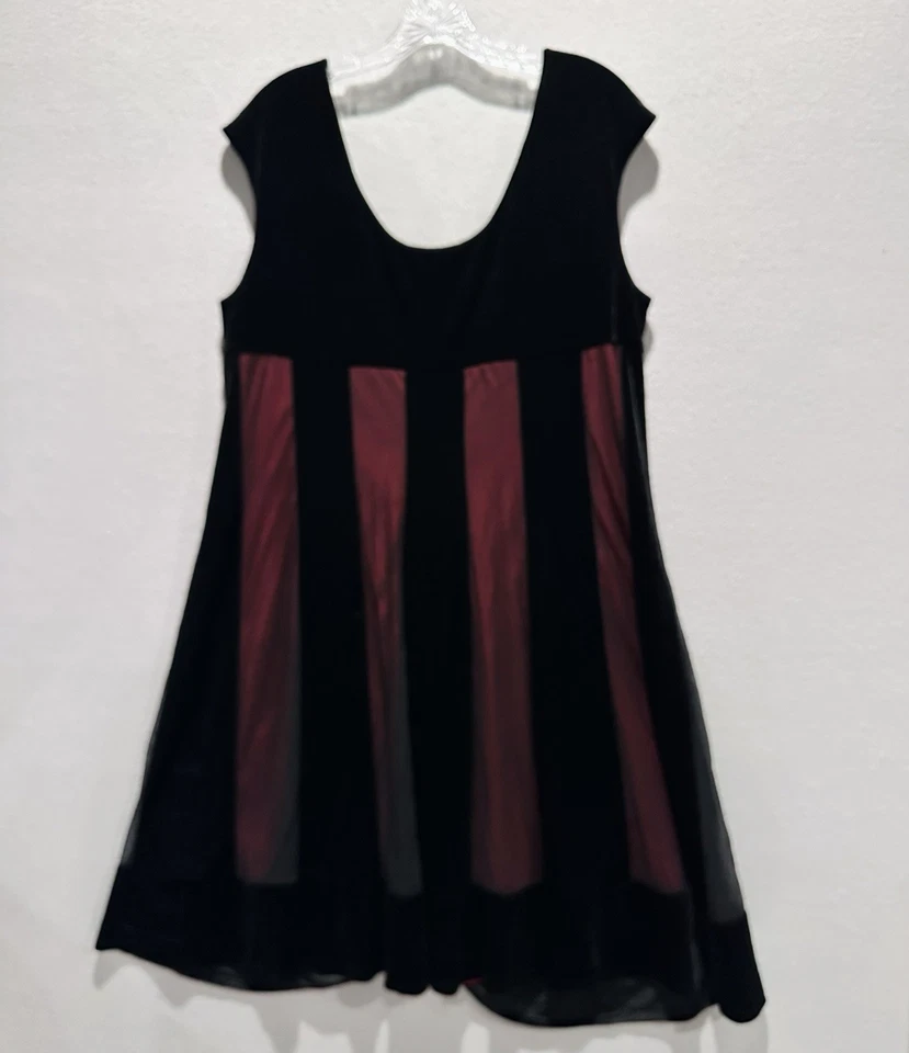 Vestido Panel Terciopelo Aplastado Vintage Talla 18 Rojo Negro Cachicho Gótico Y2K Hada Foto 4 de 4