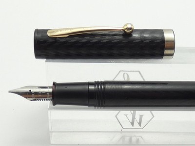 Sheaffer Old Timer Black Herringbone Füllfederhalter, GT, feine kursive Stahlfeder