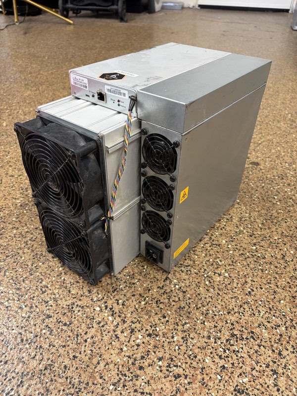 Bitmain Antminer S21 200TH/s Bitcoin Miner BTC ASIC w/ PSU — NO RESERVE