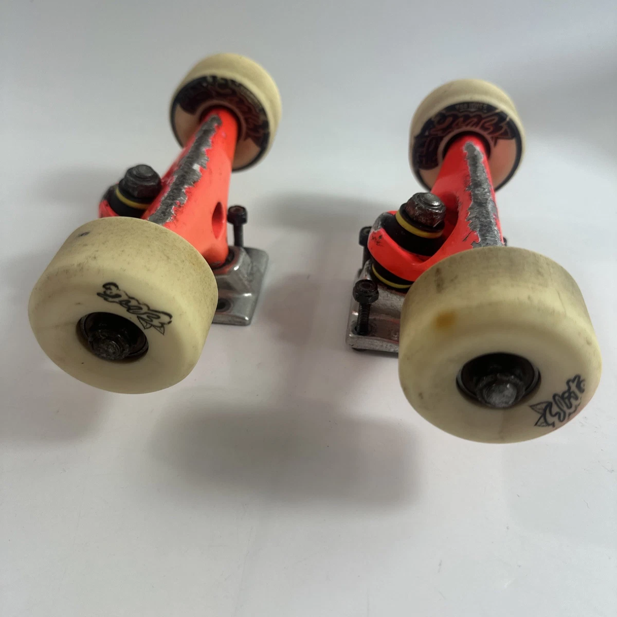 Trucks Krux DLK K5 Grind Out Racism - Standard Argent - 8,0" (paire)