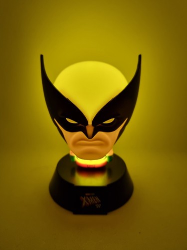 Wolverine X-Men 97 DC Comics Marvel Heroes action figure Icon Light