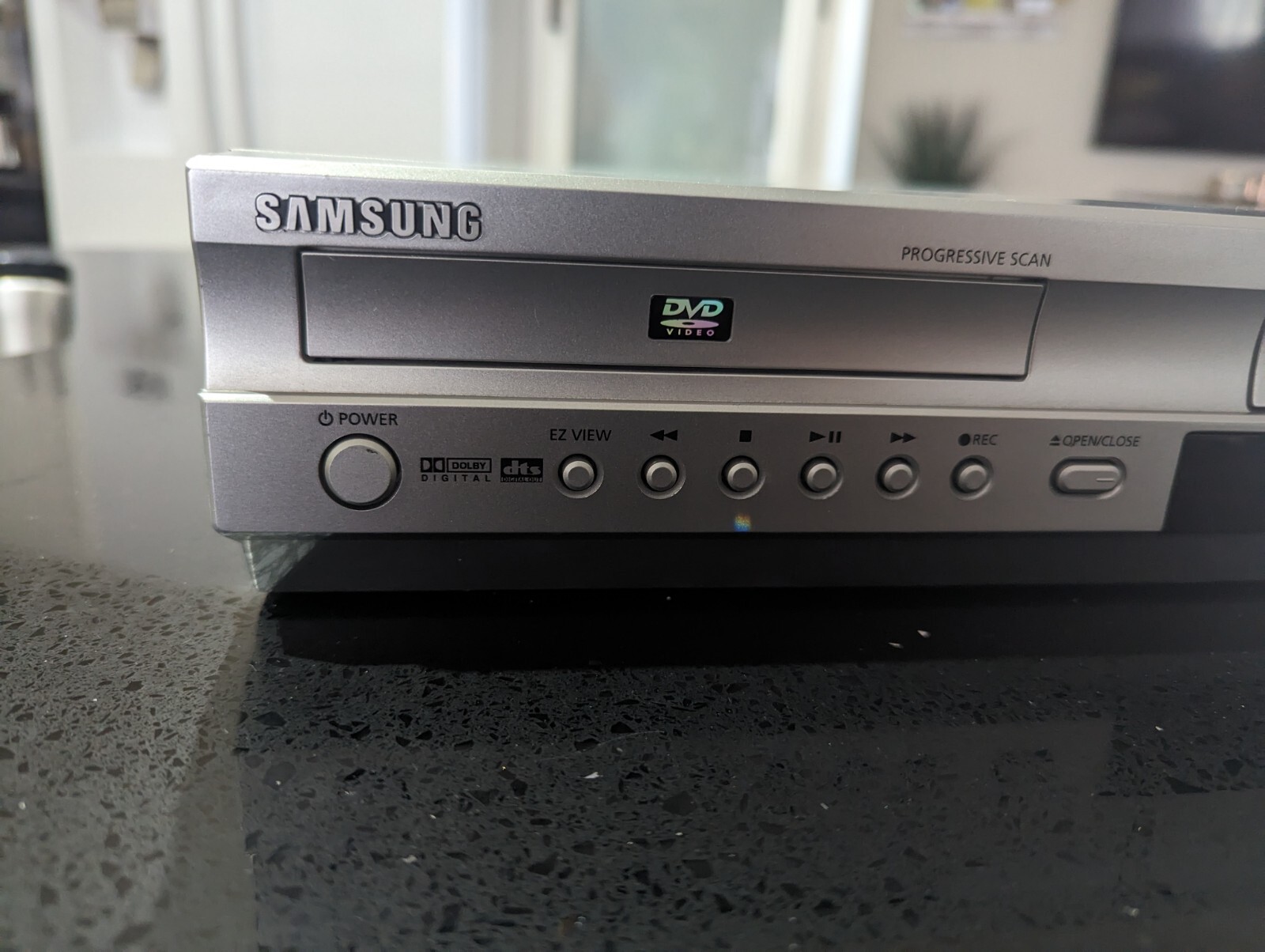 Samsung DVDV4600 VCR VHS DVD Player Combo 4Head HiFi VHS WORKS DVD