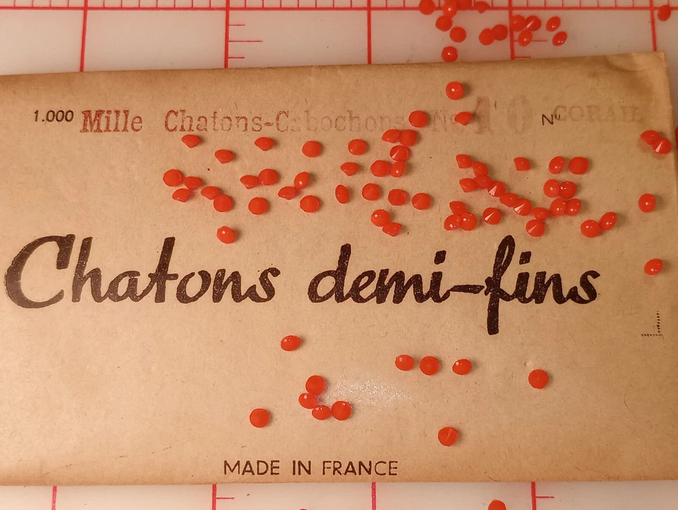 1.000 cabujones vintage de vidrio francés con punta pequeña rojo coral SS10 3 mm Francia Foto 2 de 4