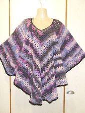 Poncho "Mystik" lila Farbverlauf,  Einheitsgröße, Handarbeit