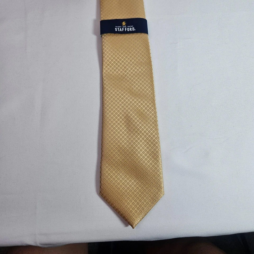 Nuevo con etiquetas Corbata Stafford Para Hombre Geométrica Dorada 3" x 59" Nueva Foto 3 de 4