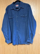Wrangler Men  s Medium Denim Cotton Button Up Long Sleeve Shirt Size Large 