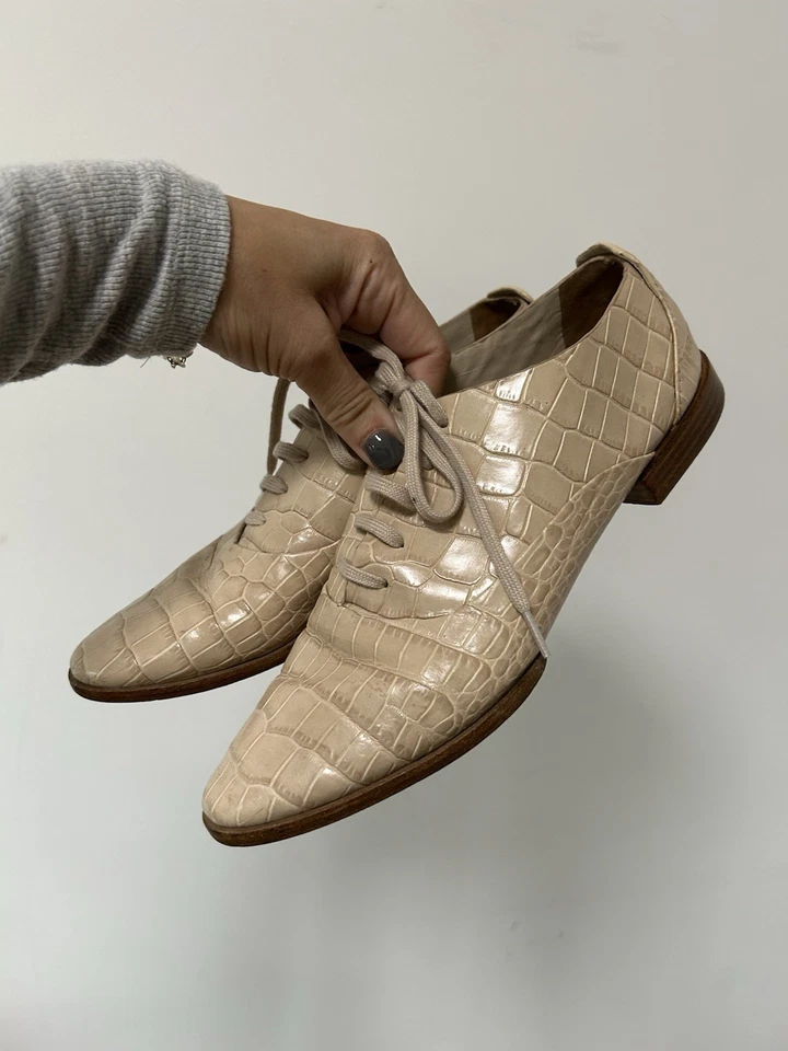 Zapatos Alexander Wang para mujer Oxford de cuero de cocodrilo tostado de encaje talla US 7 Foto 3 de 4