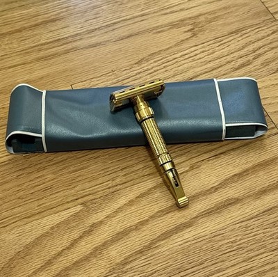 Vintage 1960 Gillette Toggle Adjustable Gold Safety Razor F4 With