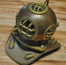 Vtg 7" Miniature Copper & Brass Deep Sea Divers Helmet Model Replica *No Lamp*