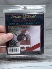 Mill Hill Holiday Ornament Counted Glass Bead Kit H3 Father Christmas Santa NEW