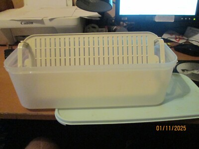 Tupperware XL 15x7  25 Cup Rectangular Carry All Container W/Strainer.