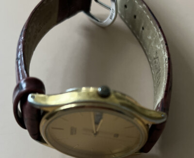 Vintage Seiko Quartz SQ Day Date Gold Tone WR Mens Watch  display picture 1