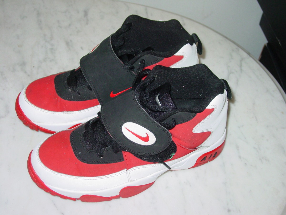 2013 Nike Air Mission White/Fire Red/Black 630911-100 Youth