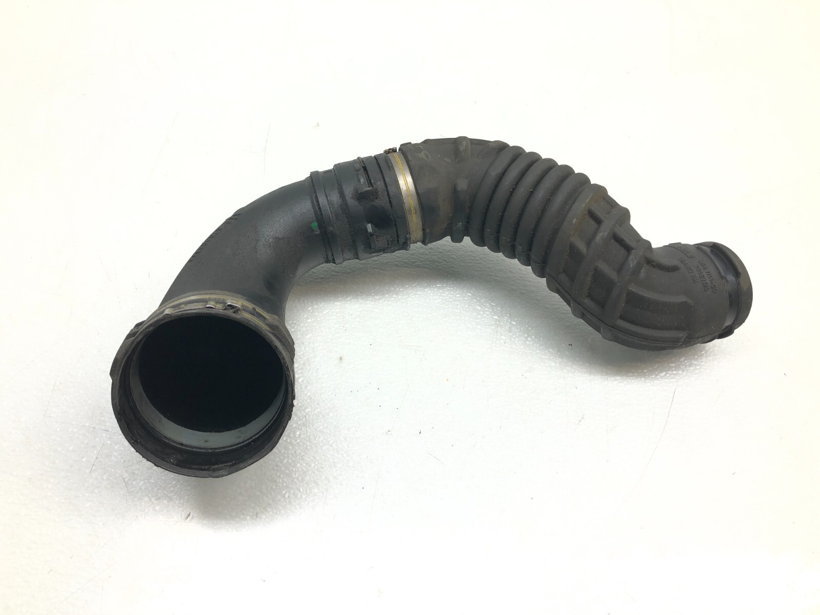 2014-2017 MASERATI GHIBLI S Q4 AIR CLEANER SLEEVE TUBE DUCT PAIR W/ SENSOR OEM.