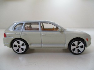matchbox porsche cayenne