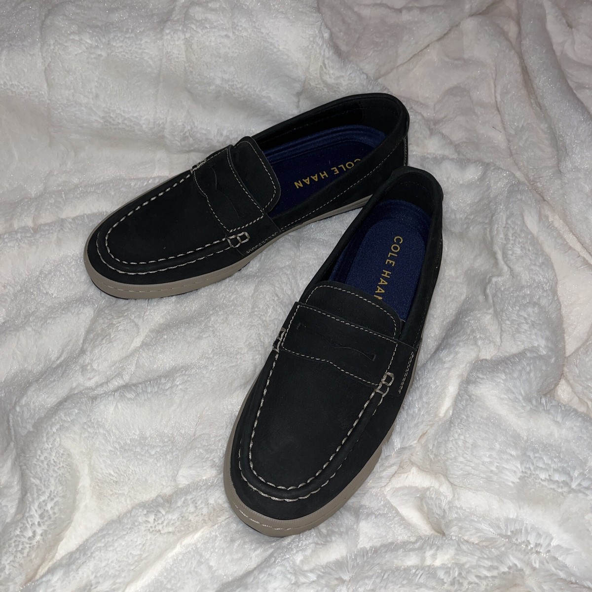 Cole Haan Men display picture 1