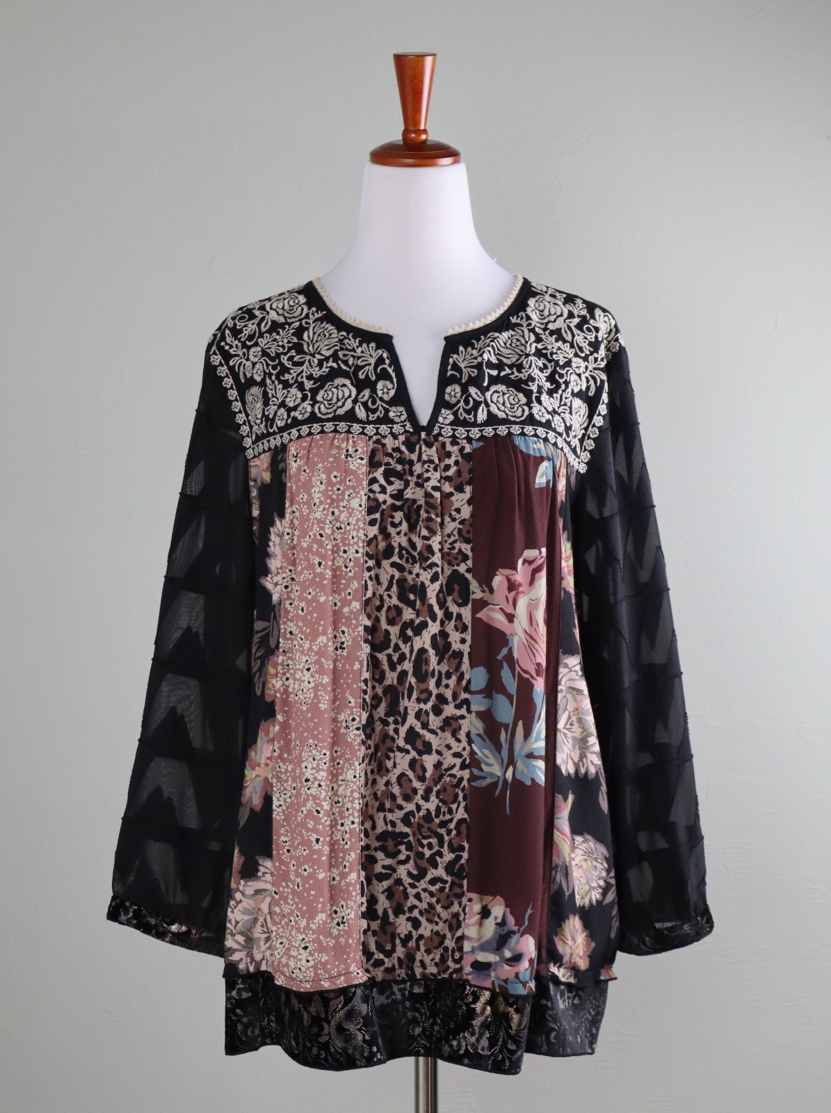 JOHN MARK $130 Embroidered Patchwork Mixed Print … - image 1