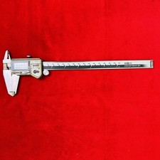 Mitutoyo Absolute 500-683 Ip66 Cd-8" 0-200mm Digital Coolant Proof Caliper