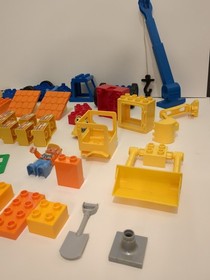 LEGO 3297 - DUPLO: Bob The Builder: Scoop and Lofty at the Building Yard - 2005