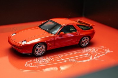 3D Frame Model Resin Car Wall Art 1:43 Porsche 928 GTS red