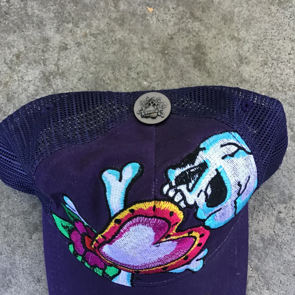 Sombrero de Camionero Ed Hardy De Colección Calavera Corazón Bordado Y2K Christian Audigier Foto 2 de 4