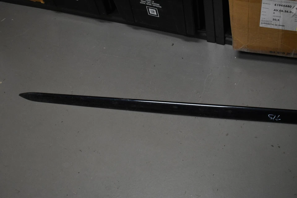 2017-2019 AUDI A4 PREMIUM ROCKER MOLDING LEFT SIDE FACTORY OEM - Image 2 of 4