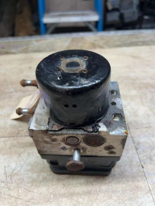 2009-2011 Chevrolet HHR ABS Anti Lock Brake Pump Control Module Assembly OEM Foto 3 de 4