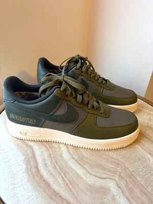 Nike Air Force 1 GORE-TEX Men s Low Top Lace-Up Sneakers Green/Gray