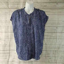 Collective Concepts Womens Top Sz Medium Blue White Spotted Short Sleeve