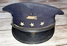 Tunesien. Marineblaue Schirmm&uuml;tze der staatlichen tunesischen Eisenbahnges. Soci